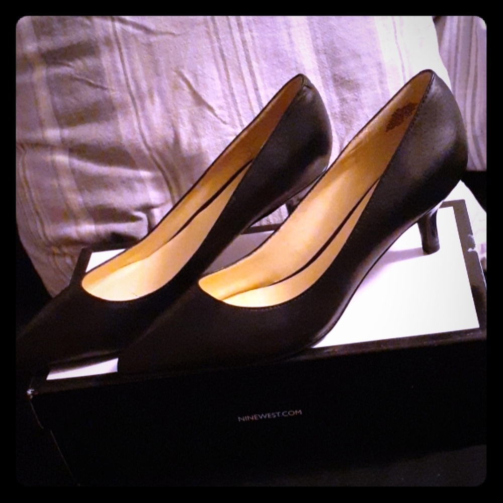 Nine West Kitten heel